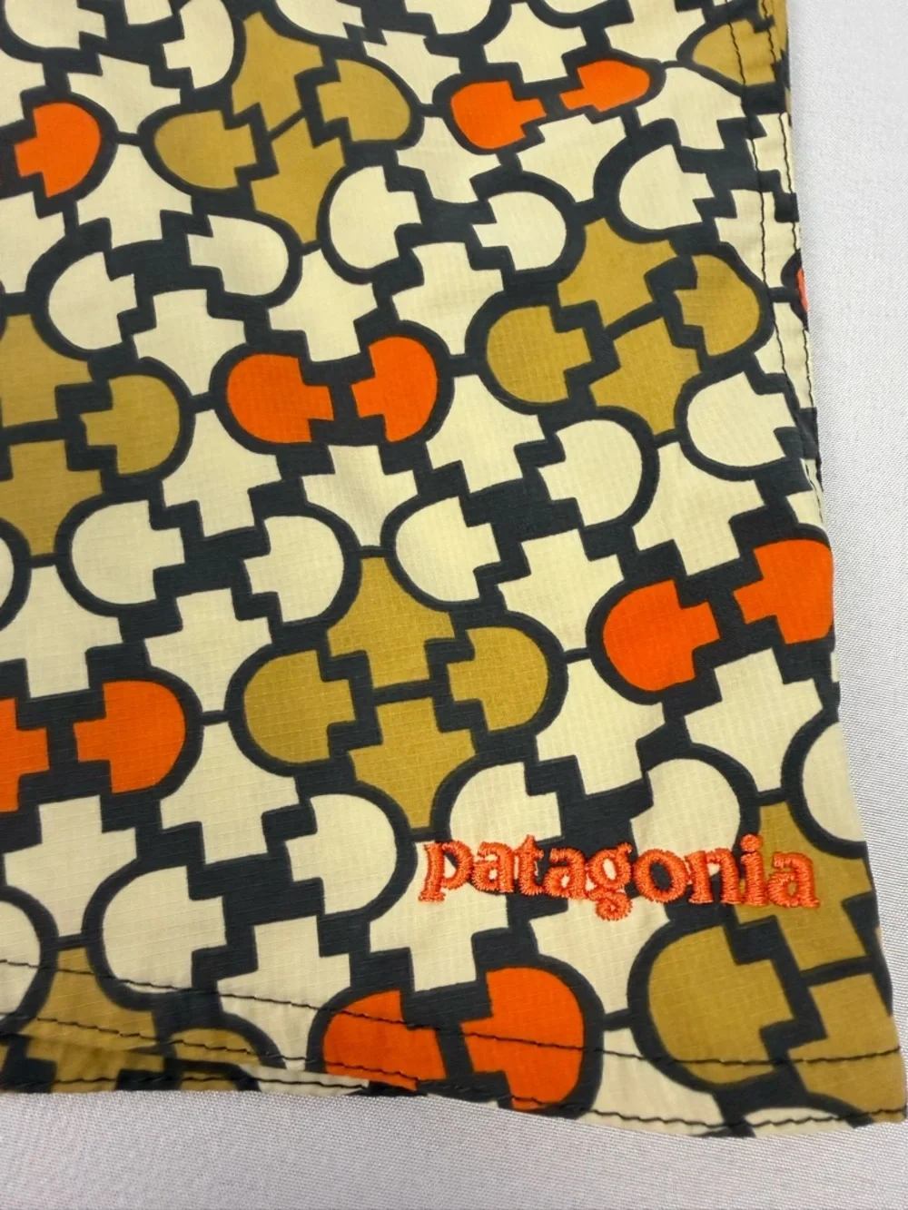 Patagonia Board Shorts Mens  Geometric Print Swim Surf Beach